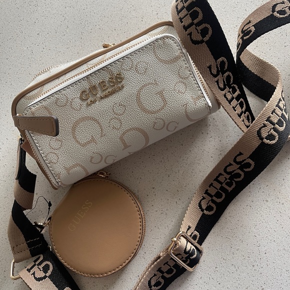 Guess Crossbody Bag - Picture 2 of 5